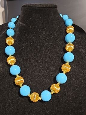 Vintage Joan Rivers Classics Collection Chunky Faux Turquoise & Gold Bead Neclac